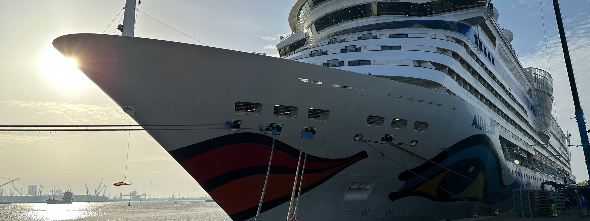 AIDA Cruises beendet erfolgreich Kreuzfahrtsaison in Warnemünde