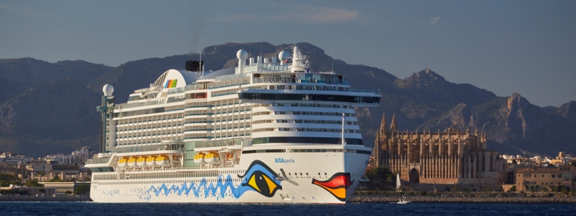 AIDA Cruises beginnt LNG Versorgung in Mittelmeerhäfen